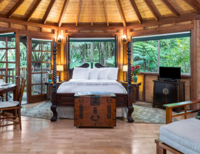 Mauna Kea suite bed